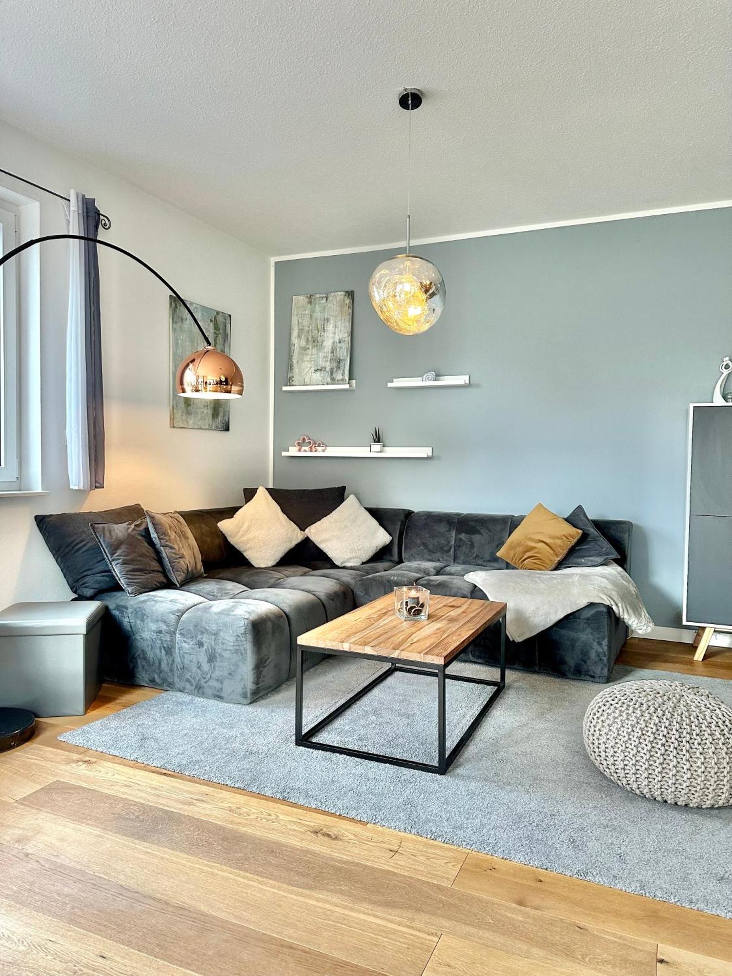 5ZKB Komfortables Haus Emma mit kleinem Garten und Stellplätzen in Süd-Oldenburg Exterior foto