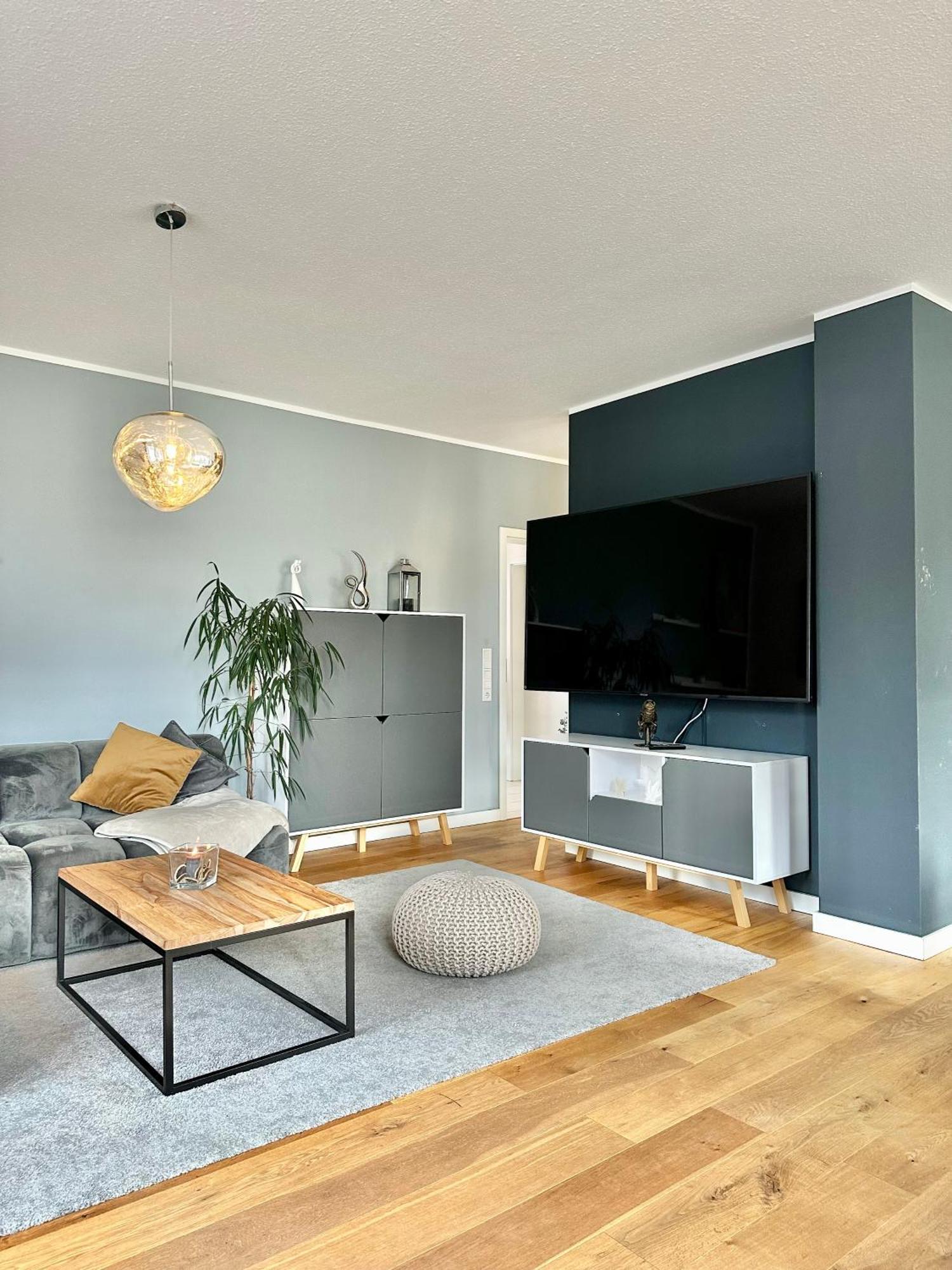 5ZKB Komfortables Haus Emma mit kleinem Garten und Stellplätzen in Süd-Oldenburg Exterior foto